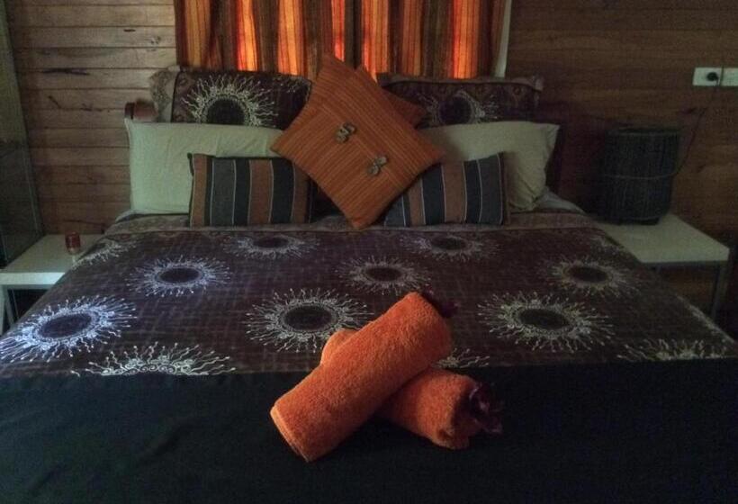 Дом 1 Спальня, Mudstone Spa Retreat