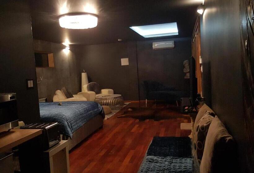 Вилла Superior 1 Спальня, Mudstone Spa Retreat