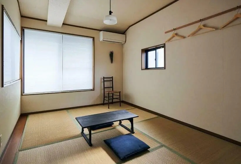 Standard Kolmen Hengen Huone, Kohaku