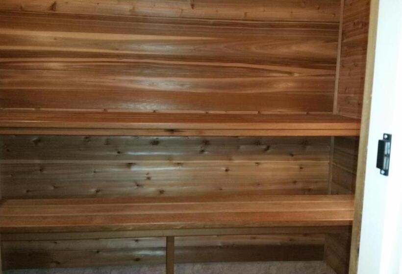 Superior Suite, Hummingbird Guesthouse