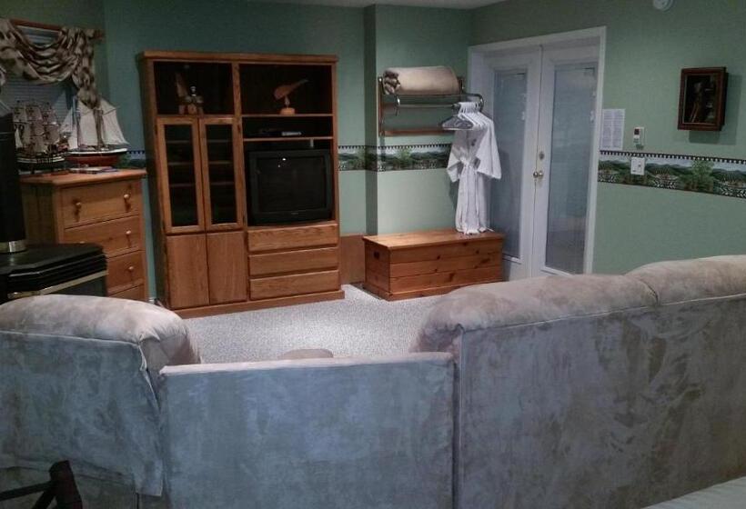 Superior Suite, Hummingbird Guesthouse