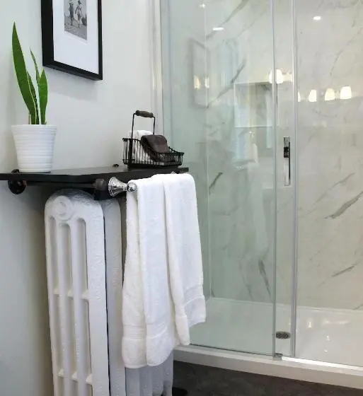 Suite Pat King, Colborne Bed And Breakfast