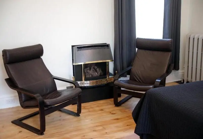 Suite Pat King, Colborne Bed And Breakfast