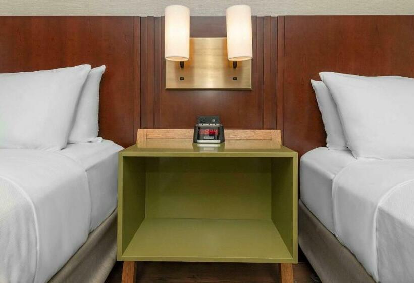 Номер Стандарт 2 Двуспальные Кровати, Comfort Inn