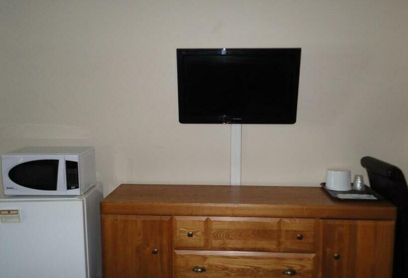 غرفه قياسيه سريرين مزدوجين, St. Norbert