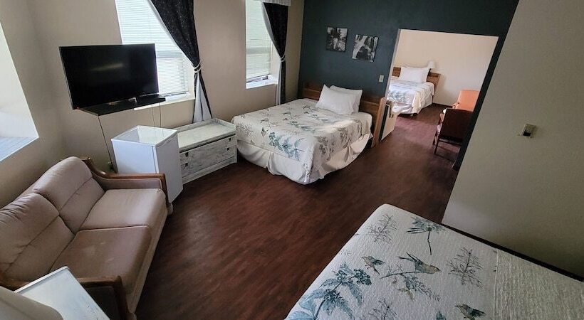 غرفة عائلية, The Cosmopolitan