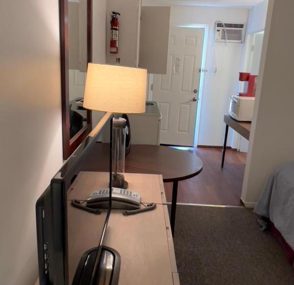 高级大房间, Monashee Motel