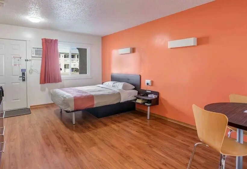 ダブルベッドスタンダードルーム, Motel Bo Camrose, Ab