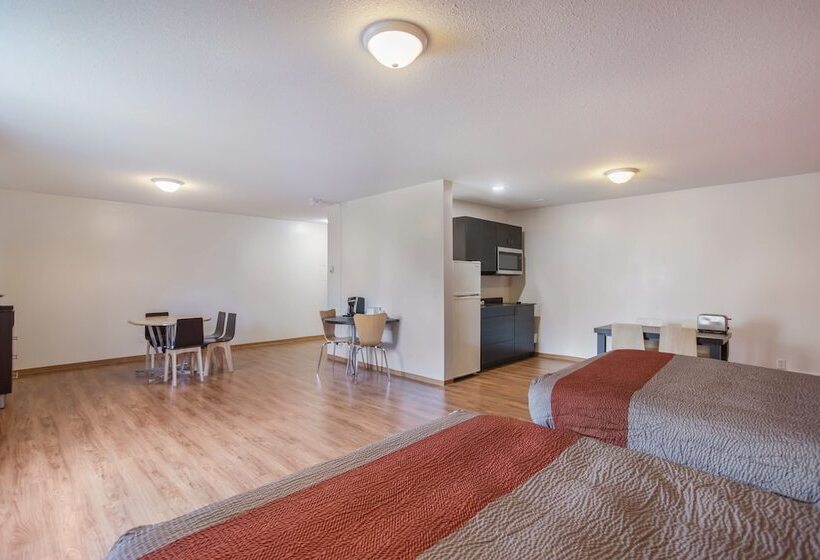 חדר סטנדרט שתי מיטות זוגיות, Motel Bo Camrose, Ab