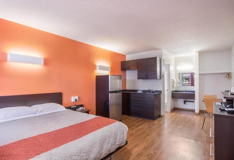 חדר דלוקס מיטת קווין, Motel Bo Camrose, Ab