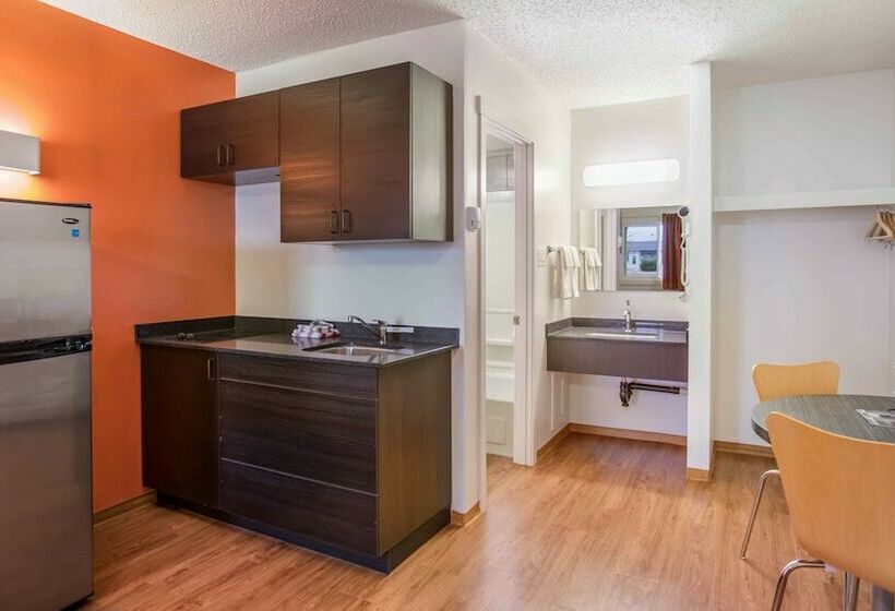 חדר סטנדרט מיטה זוגית, Motel Bo Camrose, Ab