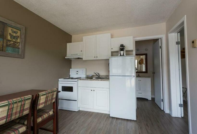 استودیوی استاندارد, Powder Mountain Lodge