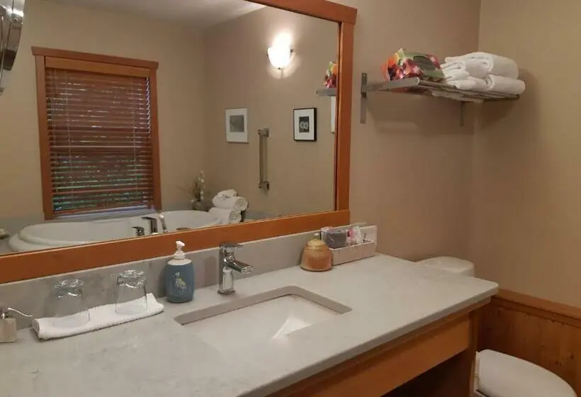 Sviitti King-vuode, Reef Point Oceanfront Bed And Breakfast