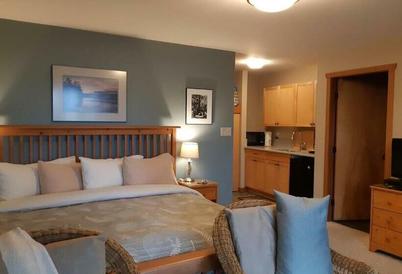 キングサイズベッドのスイートルーム, Reef Point Oceanfront Bed And Breakfast