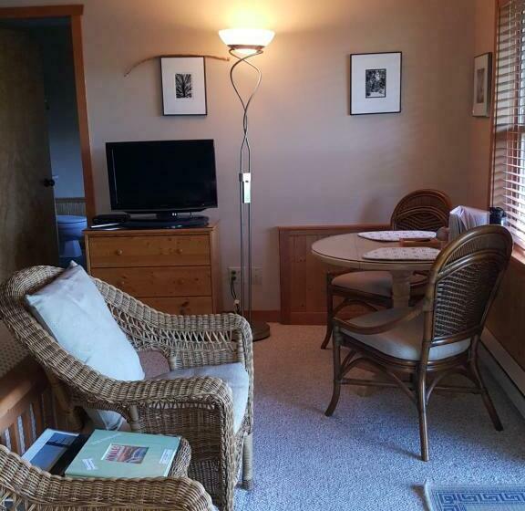 キングサイズベッドのスイートルーム, Reef Point Oceanfront Bed And Breakfast