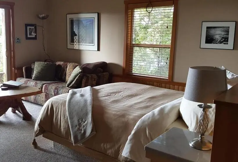 Sviitti, Reef Point Oceanfront Bed And Breakfast