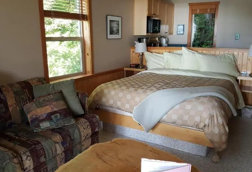 Sviitti, Reef Point Oceanfront Bed And Breakfast