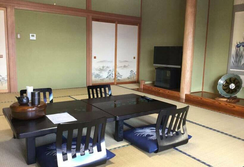 חדר סטנדרט עם נוף, Kutsurogian