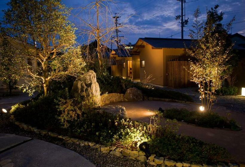 غرفة سوبيريور مطلّة علي الحديقة, Migiwaya