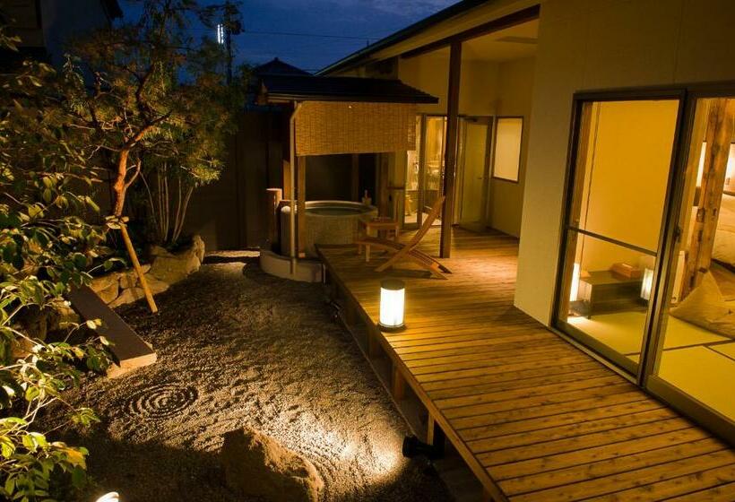 غرفة سوبيريور مطلّة علي الحديقة, Migiwaya