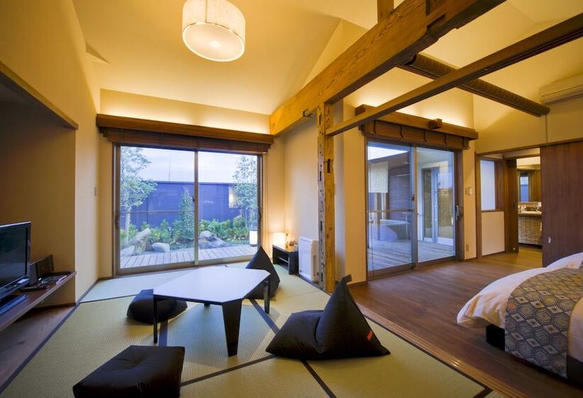 غرفة قياسية مطلّة علي الحديقة, Migiwaya