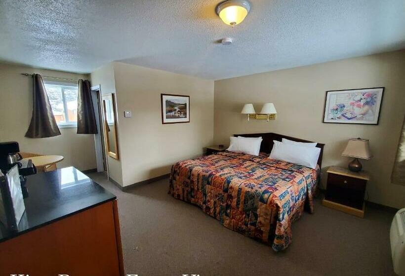 Standard Szoba King Size Bed, Spring Lake Resort