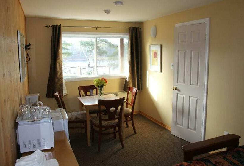 Lakosztály, Spring Lake Resort