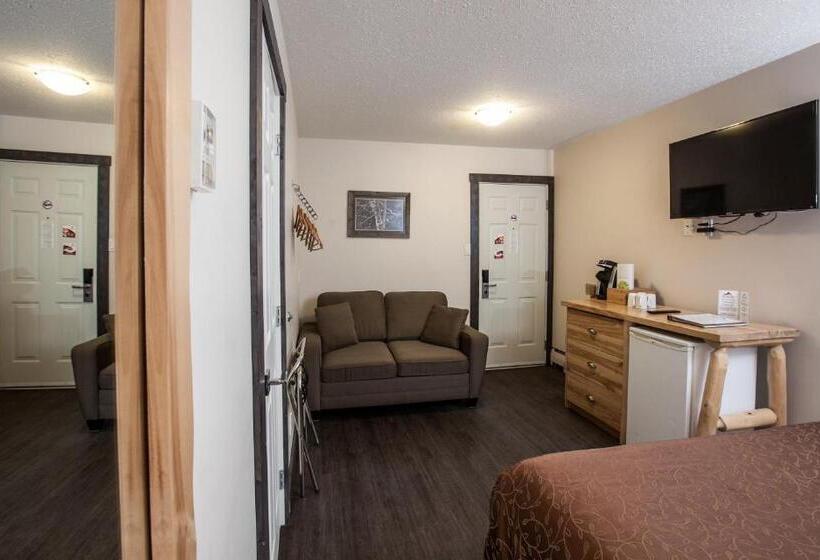 سوئیت 2 خوابه, Swiss Chalet Motel