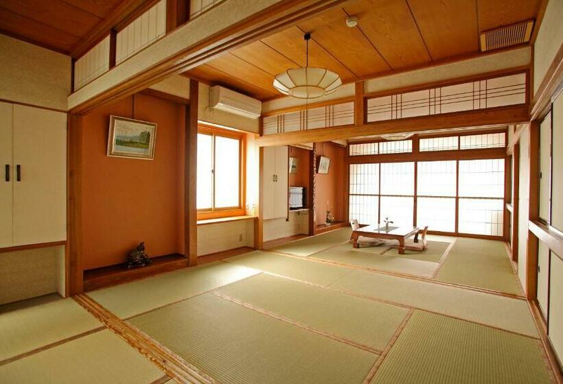 غرفة قياسية, Tsukasaya Ryokan
