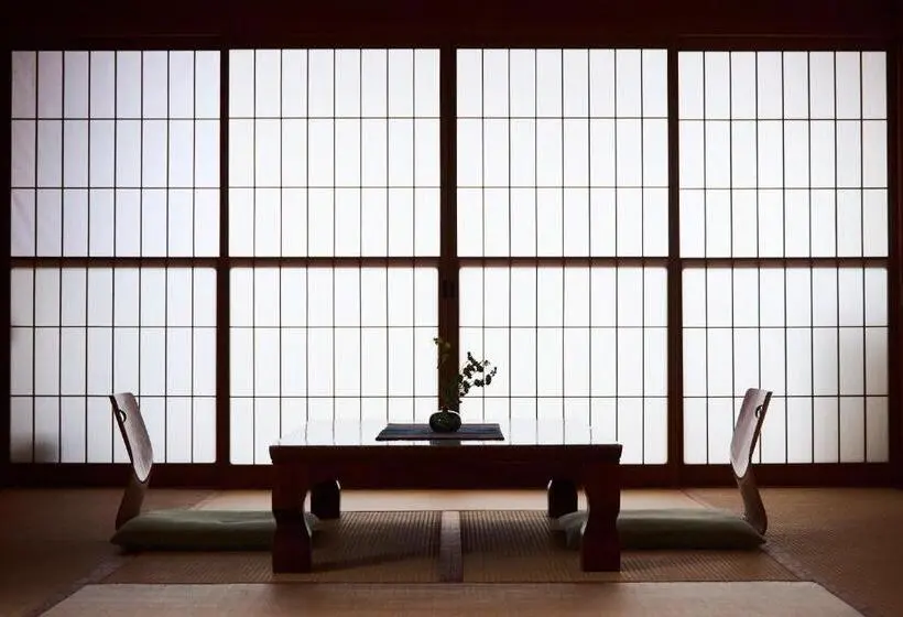 Superior-perhehuone, Tsukasaya Ryokan