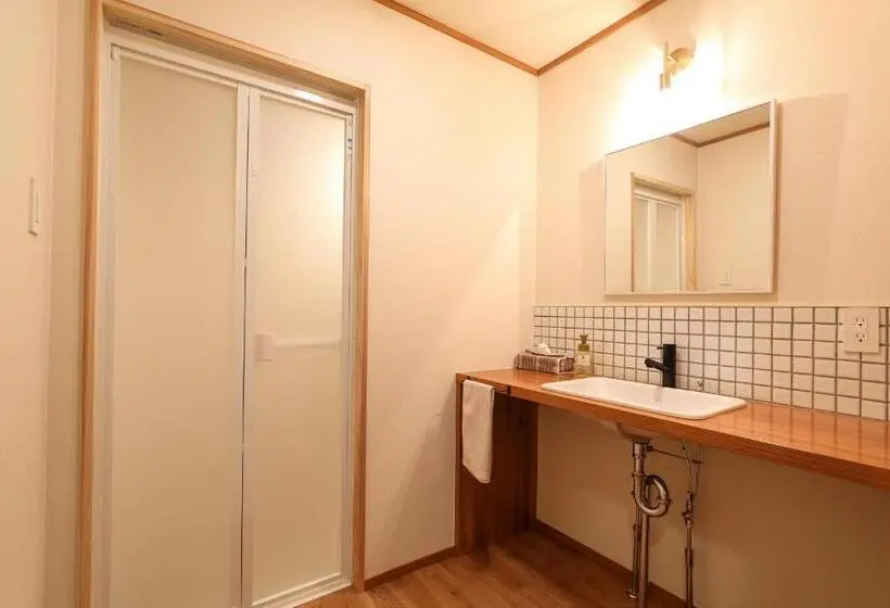 Perhehuone, Tsukasaya Ryokan