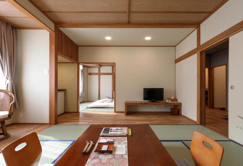 غرفة عائلية, Tsukasaya Ryokan