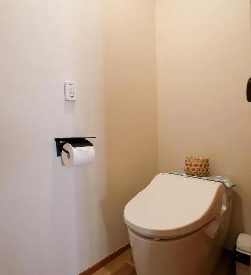 Perhehuone, Tsukasaya Ryokan