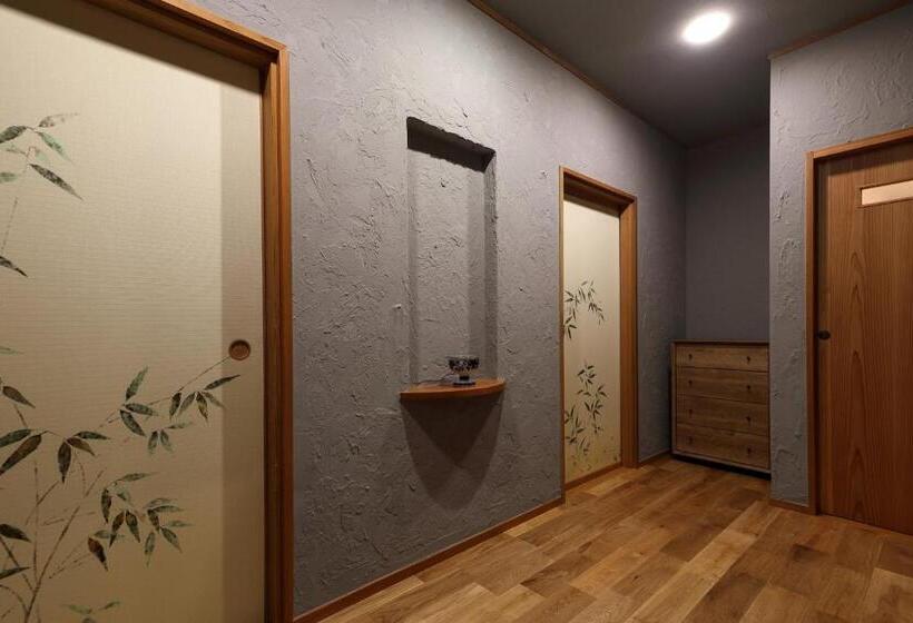 غرفة عائلية, Tsukasaya Ryokan