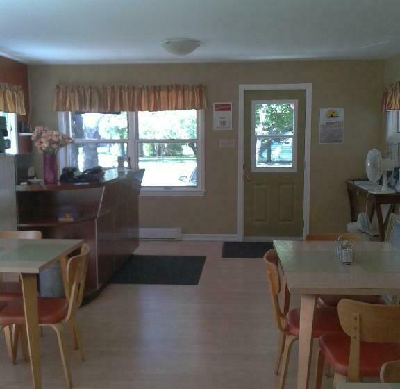 غرفه قياسيه سريرين مزدوجين, Wildwood Motel