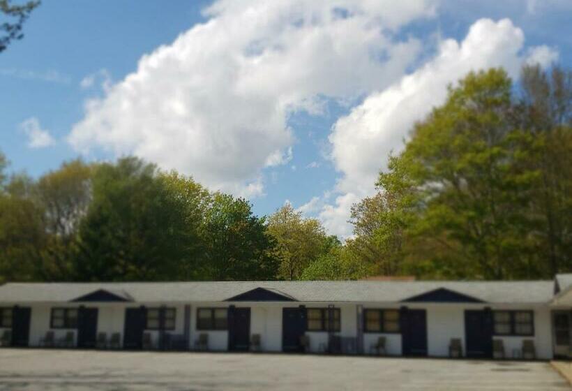 غرفه قياسيه سريرين مزدوجين, Wildwood Motel