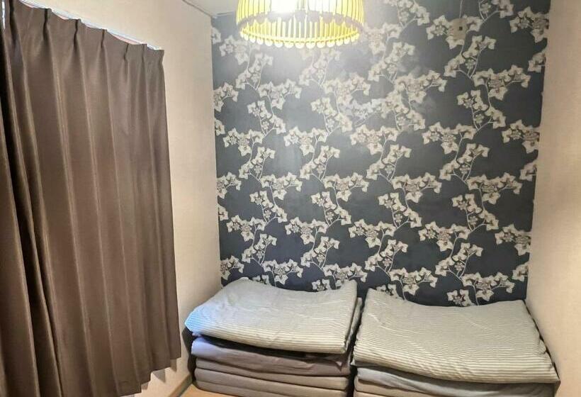 バス共有のスタンダードルーム, Himeji 588 Guest House