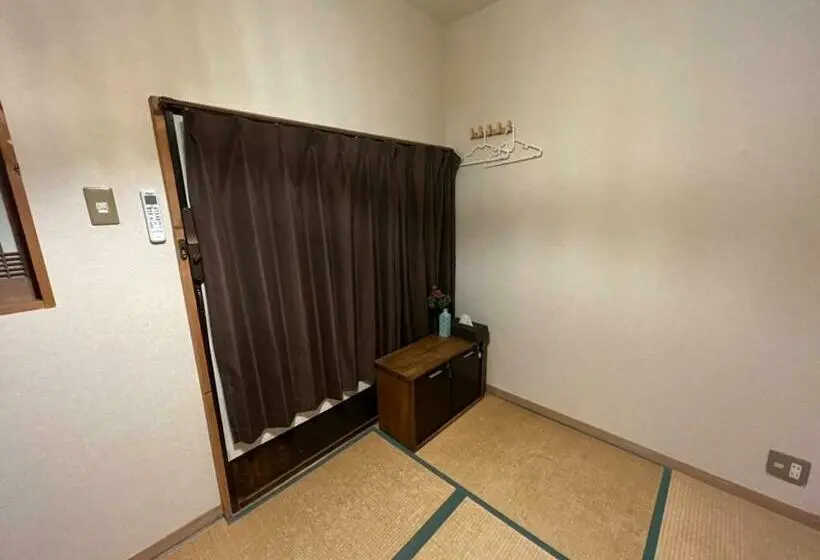 Standard-huone Jaettu Kylpyhuone, Himeji 588 Guest House