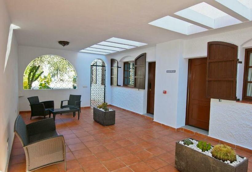 غرفة قياسية, Family Agua Amarga