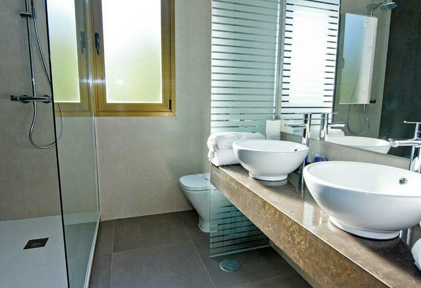 غرفة قياسية مطلّة علي البحر, Family Agua Amarga