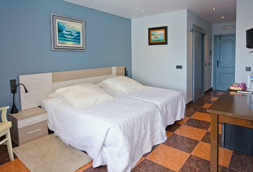 غرفة قياسية مطلّة علي البحر, Family Agua Amarga