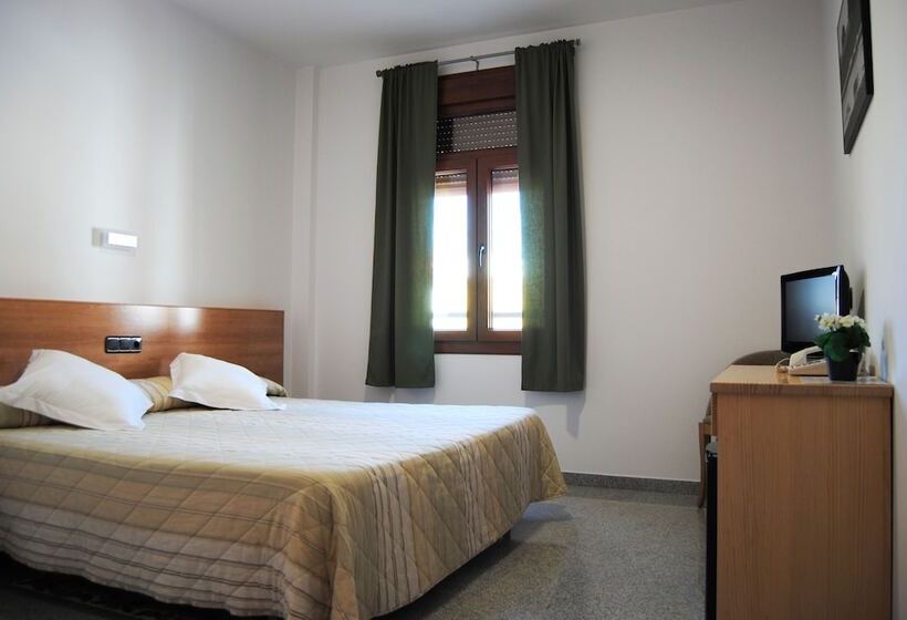 חדר סטנדרט לשלושה, Albanta