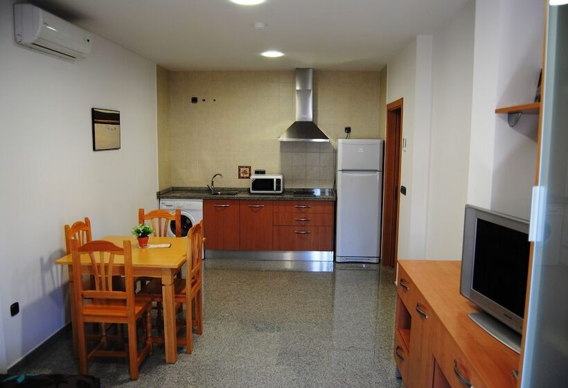 דירת חדר, Albanta