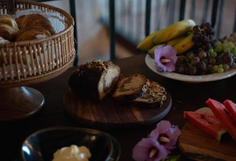 园景标准四人间, Hort De Fortunyo