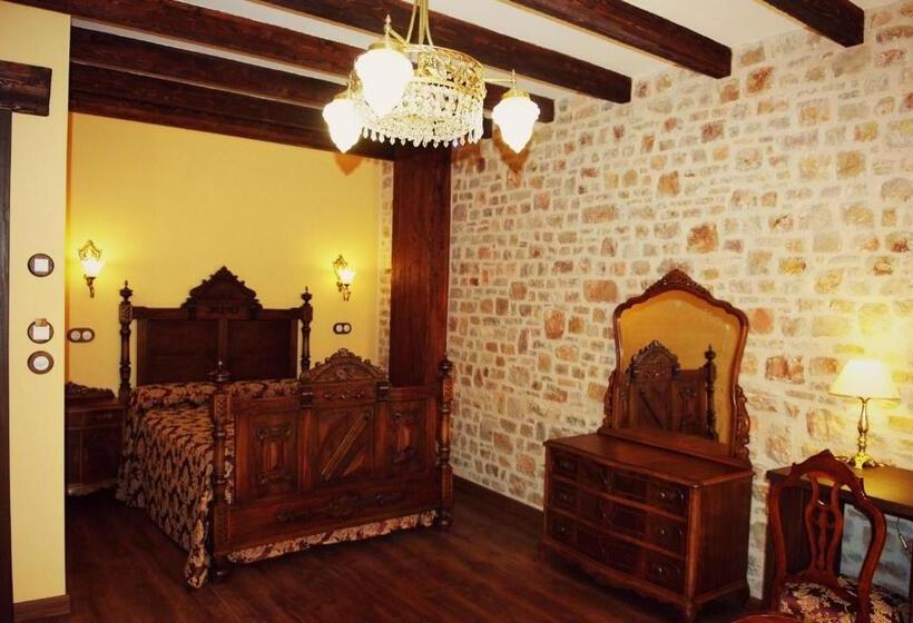Люкс, Hospedería Bodas De Camacho