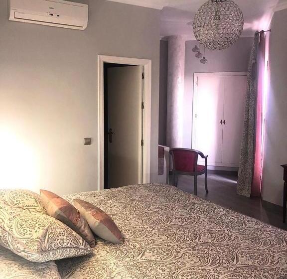 جناح جونيور, La Morona