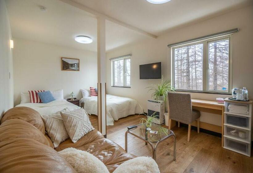 غرفة قياسية, Lodge Romulus