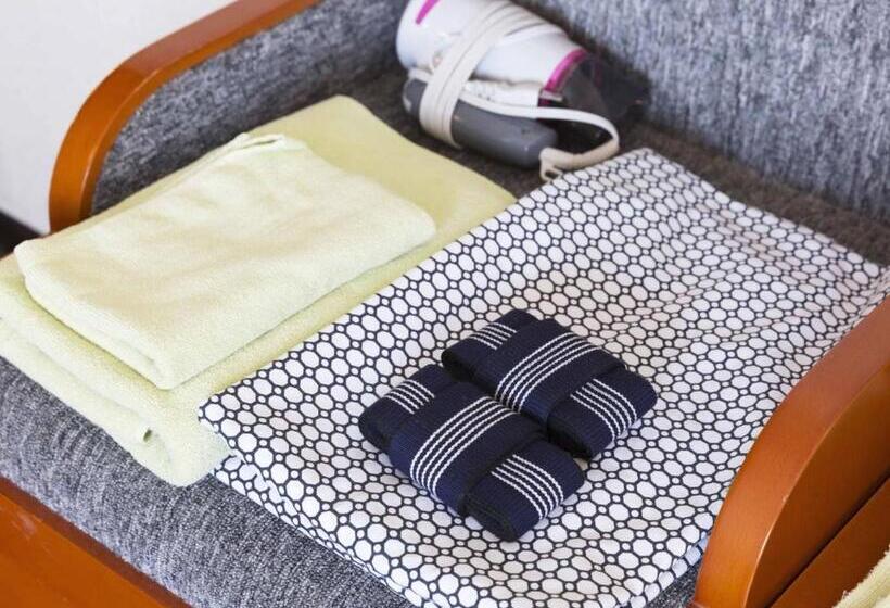 غرفة قياسية, Minatoya