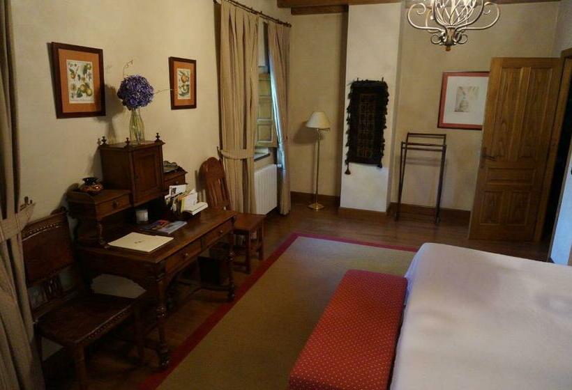 スイート, Rural Palacio De Prelo