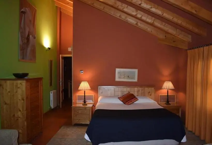 Habitació Triple Estàndard, Sara De Ur